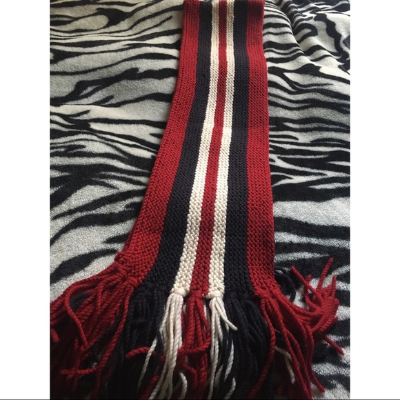 GUCCI Wool Runway Winter Long Thick Snow Scarf - Picture 5 of 5
